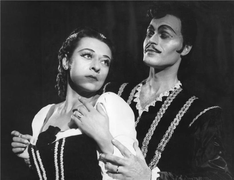 Don Juan Don Juan, 1952 (Miroslava Nováková, Karel Lukšík).  Foto: Jaromír Svoboda,zdroj archiv Národního divadla.